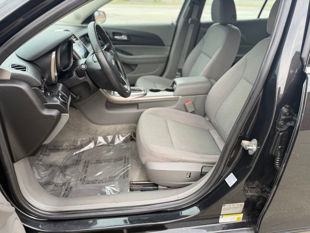 Used 2013 Chevrolet Malibu LS image 17