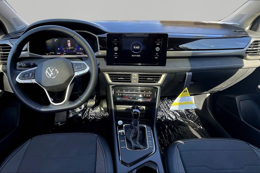 New 2026 Volkswagen Taos SE FWD image 7