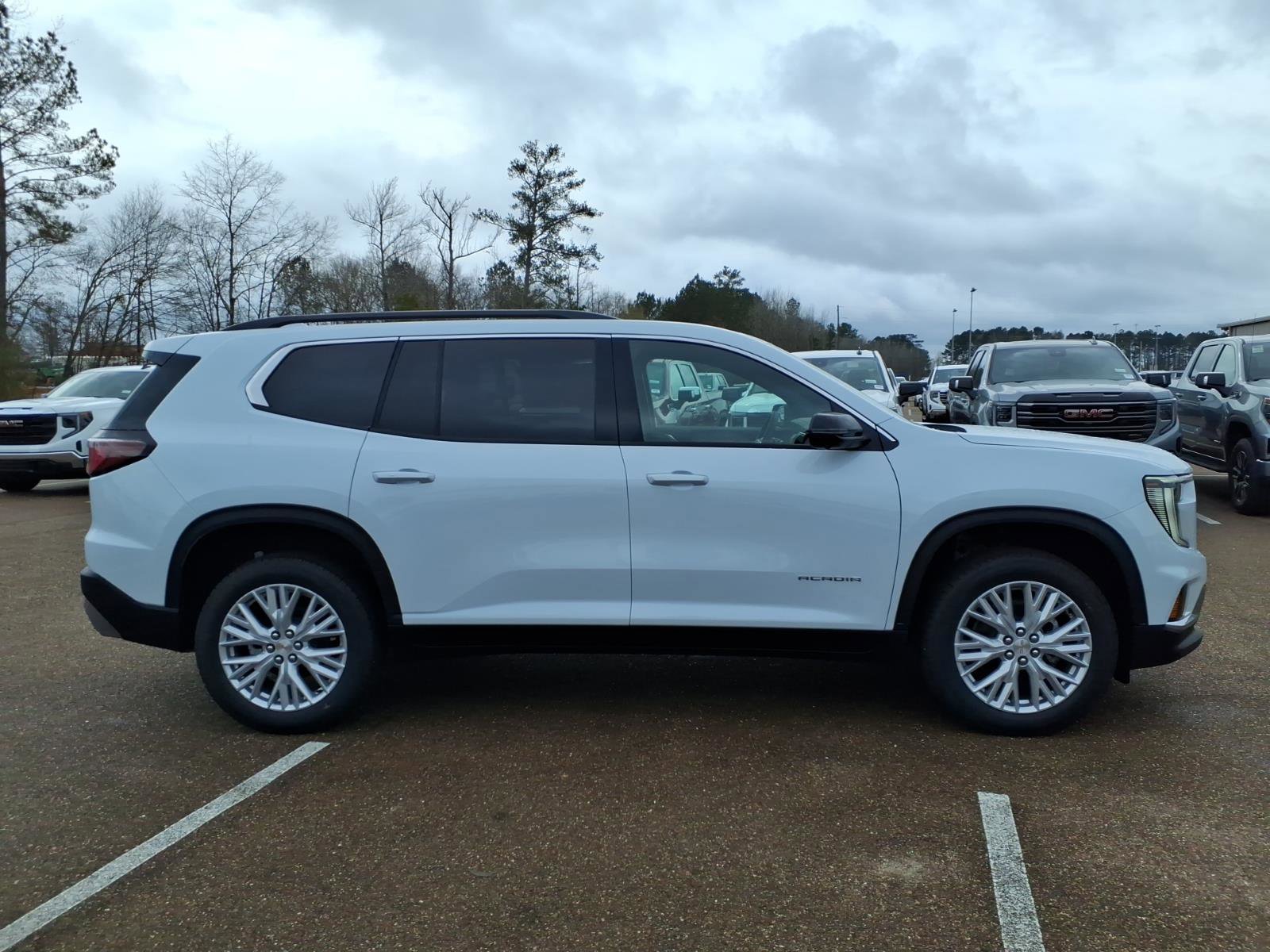 New 2026 GMC Acadia Elevation w/ Elevation Premium Package AWD/4WD image 3