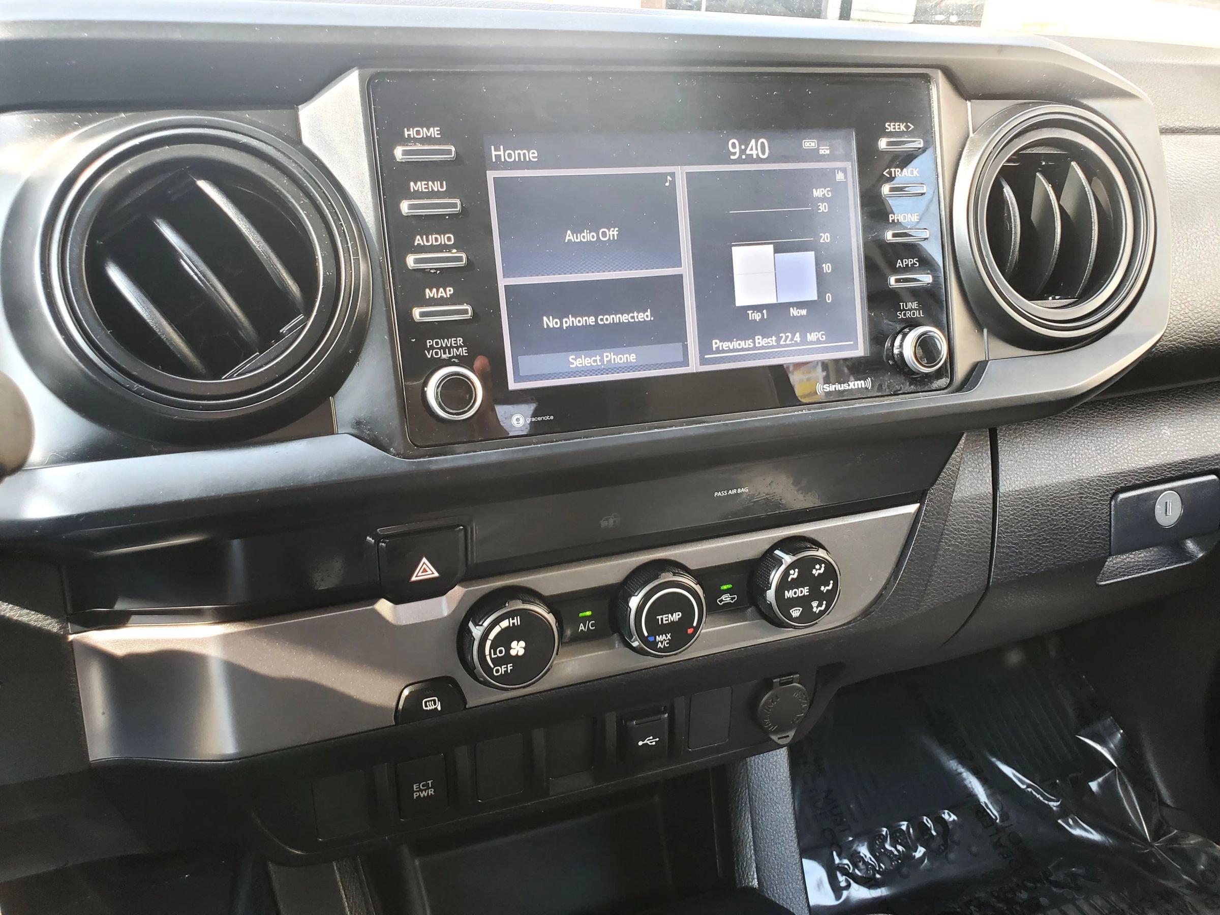 Used 2020 Toyota Tacoma SR w/ SR Convenience Package RWD image 38