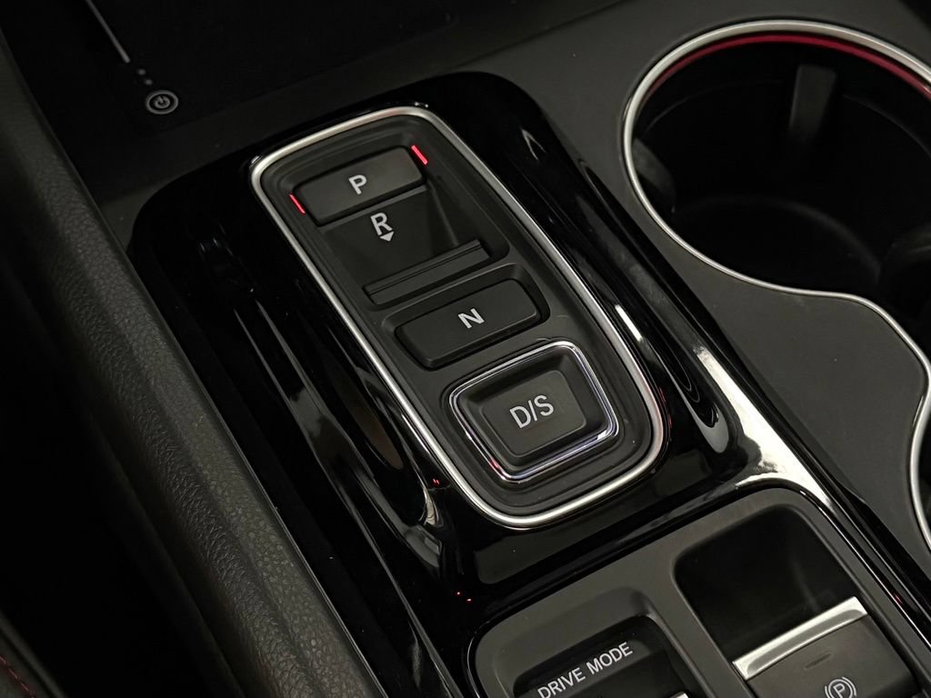 Used 2025 Honda Pilot Black Edition image 21