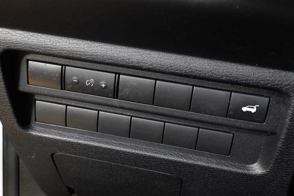 Used 2023 Mitsubishi Outlander SE AWD/4WD image 15