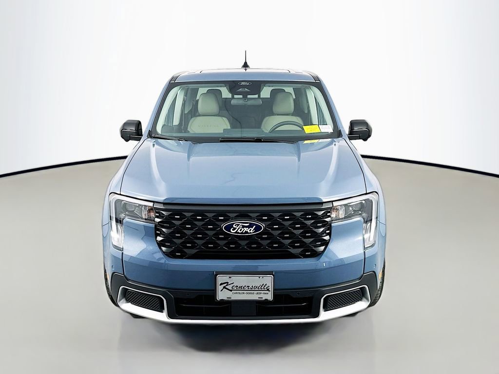 Used 2026 Ford Maverick Lariat AWD/4WD image 2