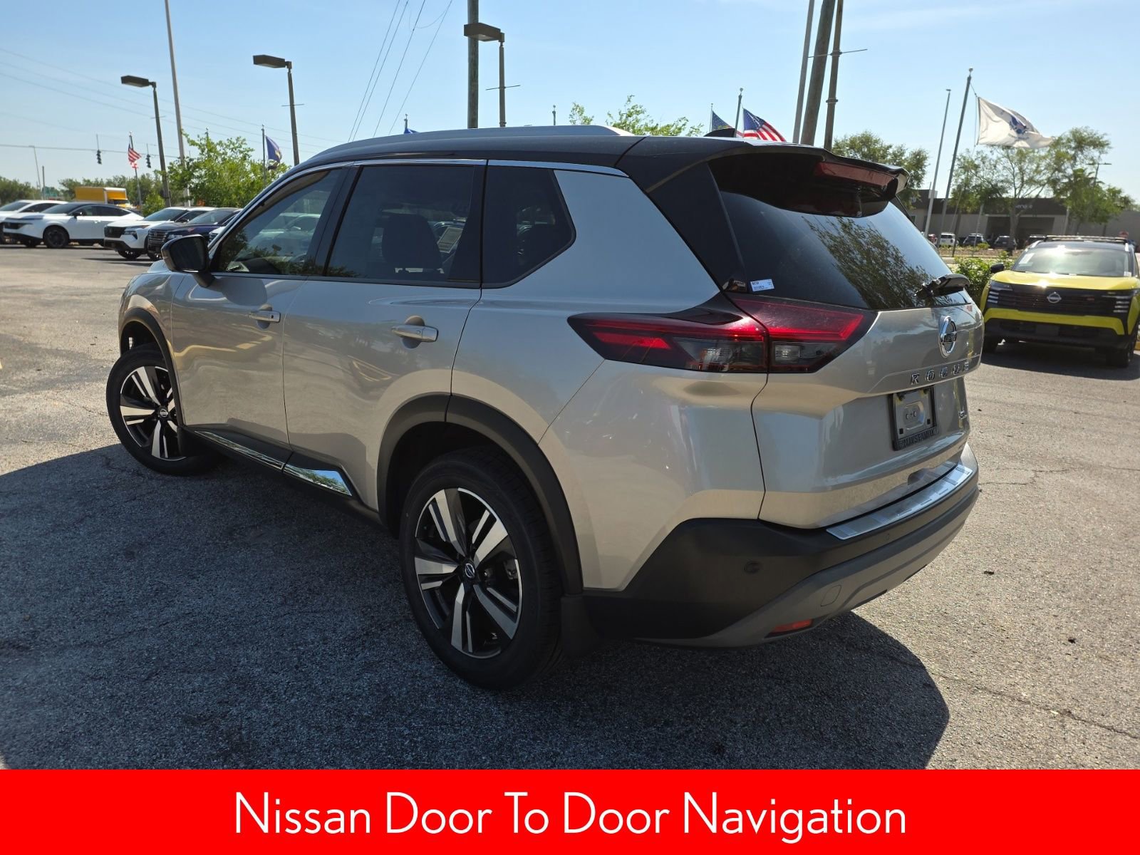 Used 2021 Nissan Rogue SL w/ Premium Package image 9