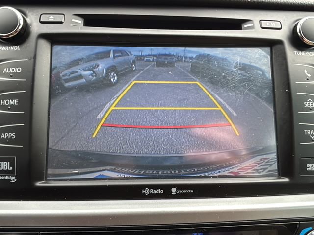 Used 2015 Toyota Highlander Limited Platinum AWD/4WD image 26