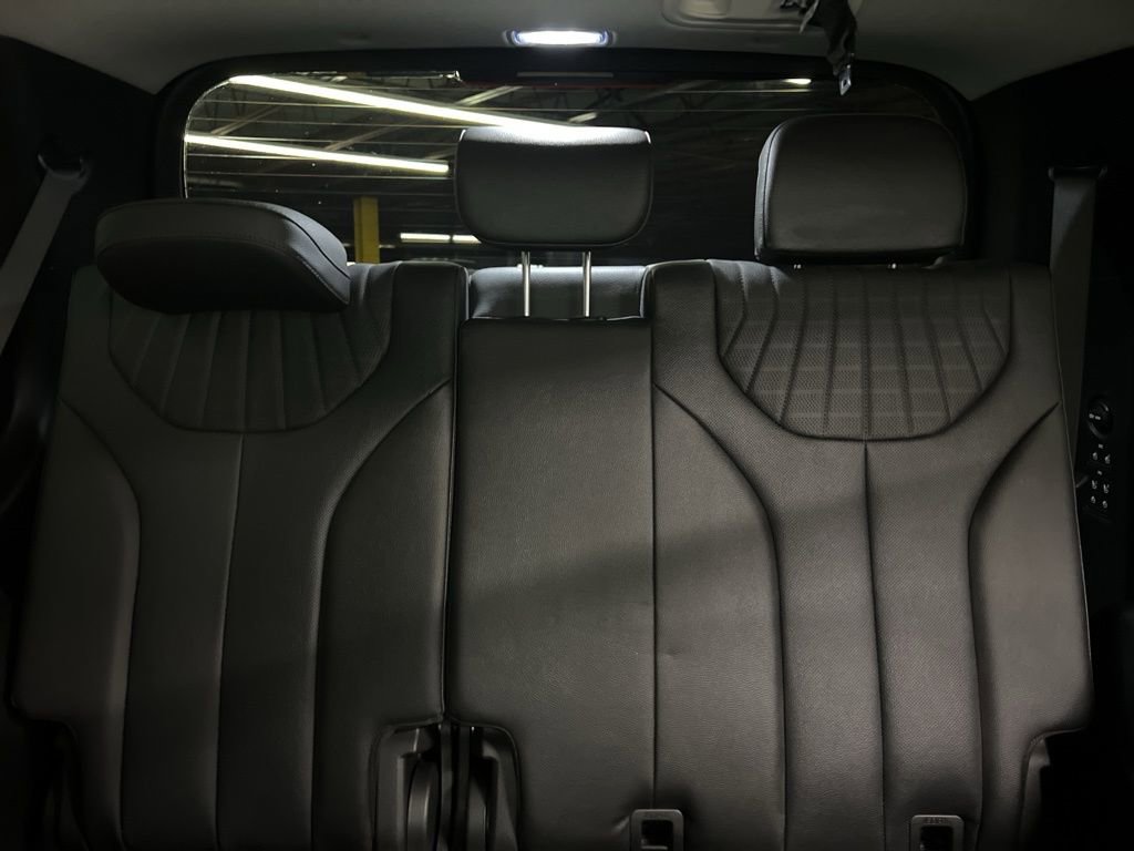 Used 2024 Hyundai Palisade Limited image 11