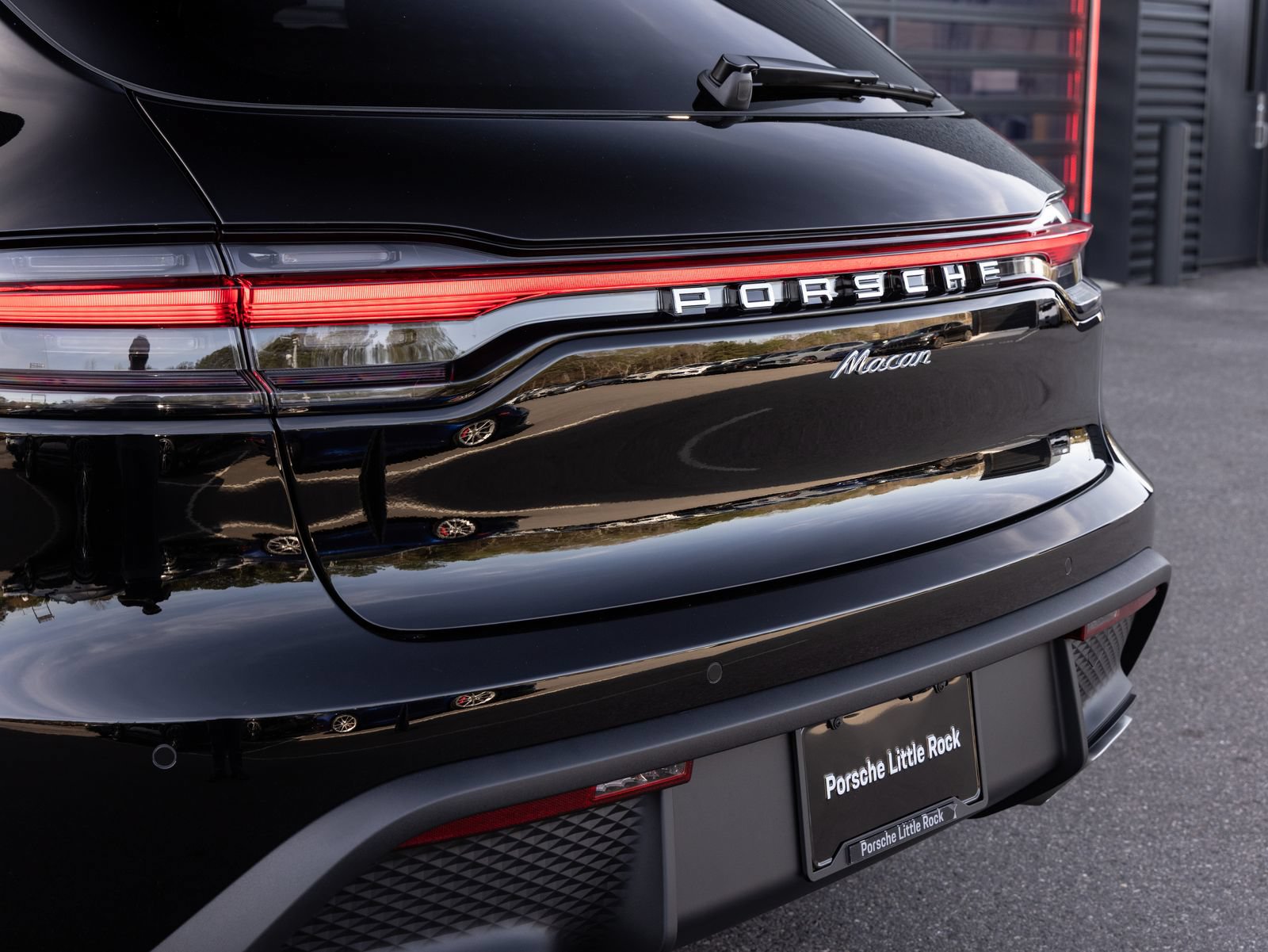 New 2026 Porsche Macan AWD/4WD image 12