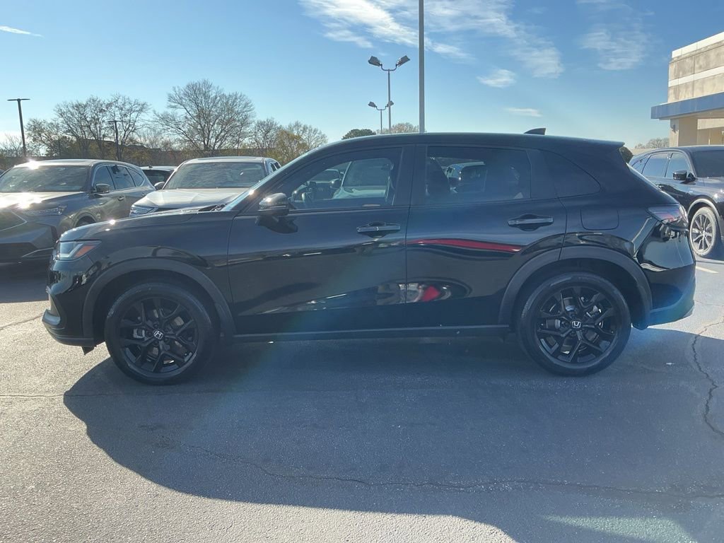 Used 2024 Honda HR-V Sport image 2