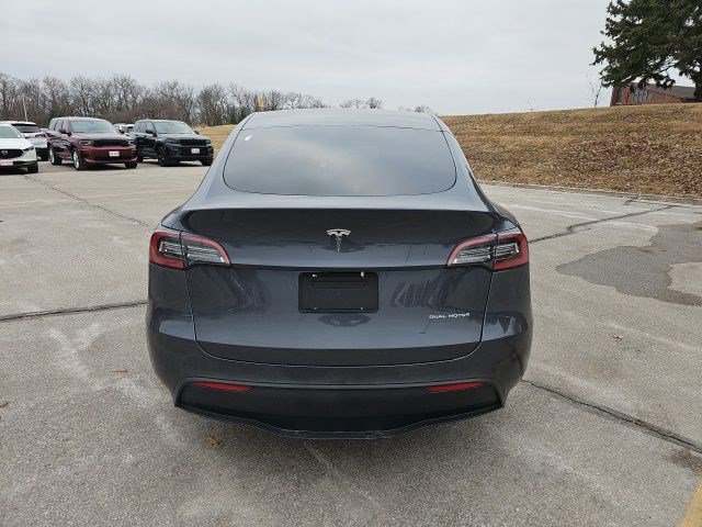 Used 2021 Tesla Model Y Long Range image 5
