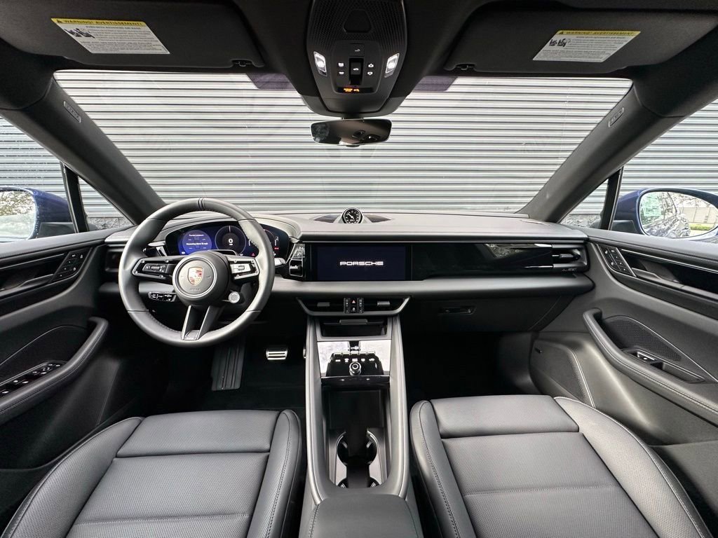 Used 2026 Porsche Macan Electric image 6
