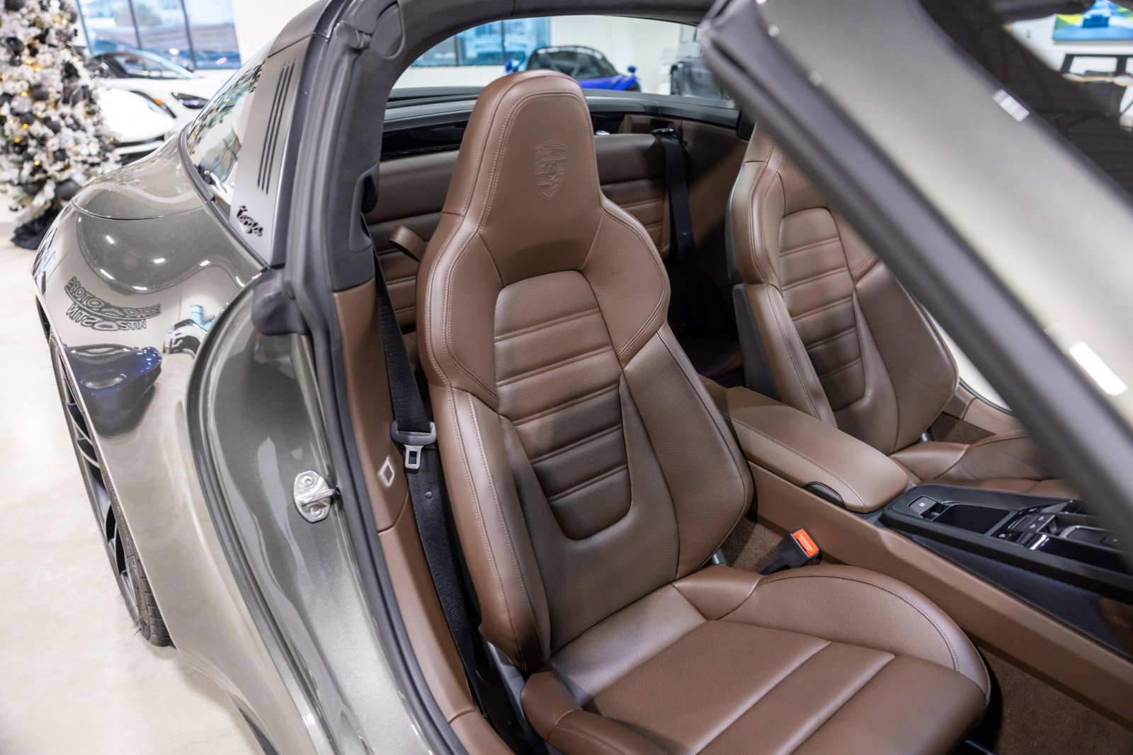 Used 2023 Porsche 911 Targa 4 GTS image 30