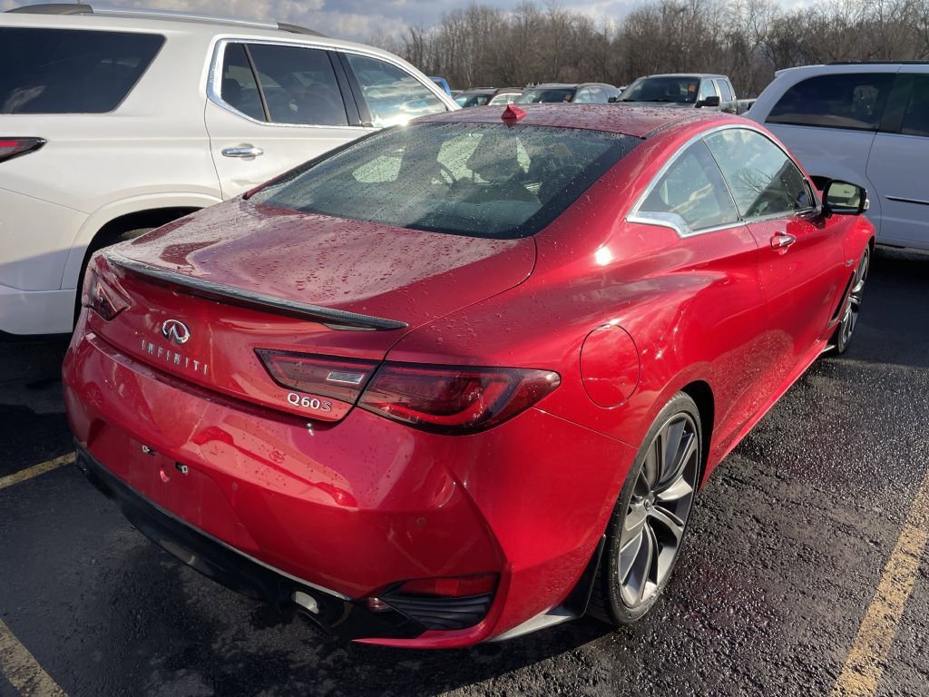 Used 2018 INFINITI Q60 Red Sport 400 w/ Pro Active Package image 3