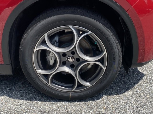 New 2025 Alfa Romeo Stelvio Sprint image 12