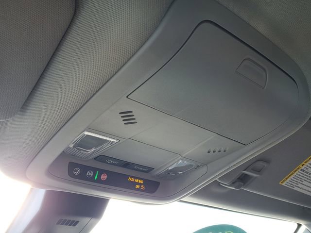 Certified 2022 GMC Terrain SLE w/ Driver Convenience Package image 36