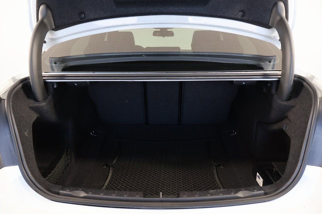 Used 2017 BMW 330i Sedan image 14