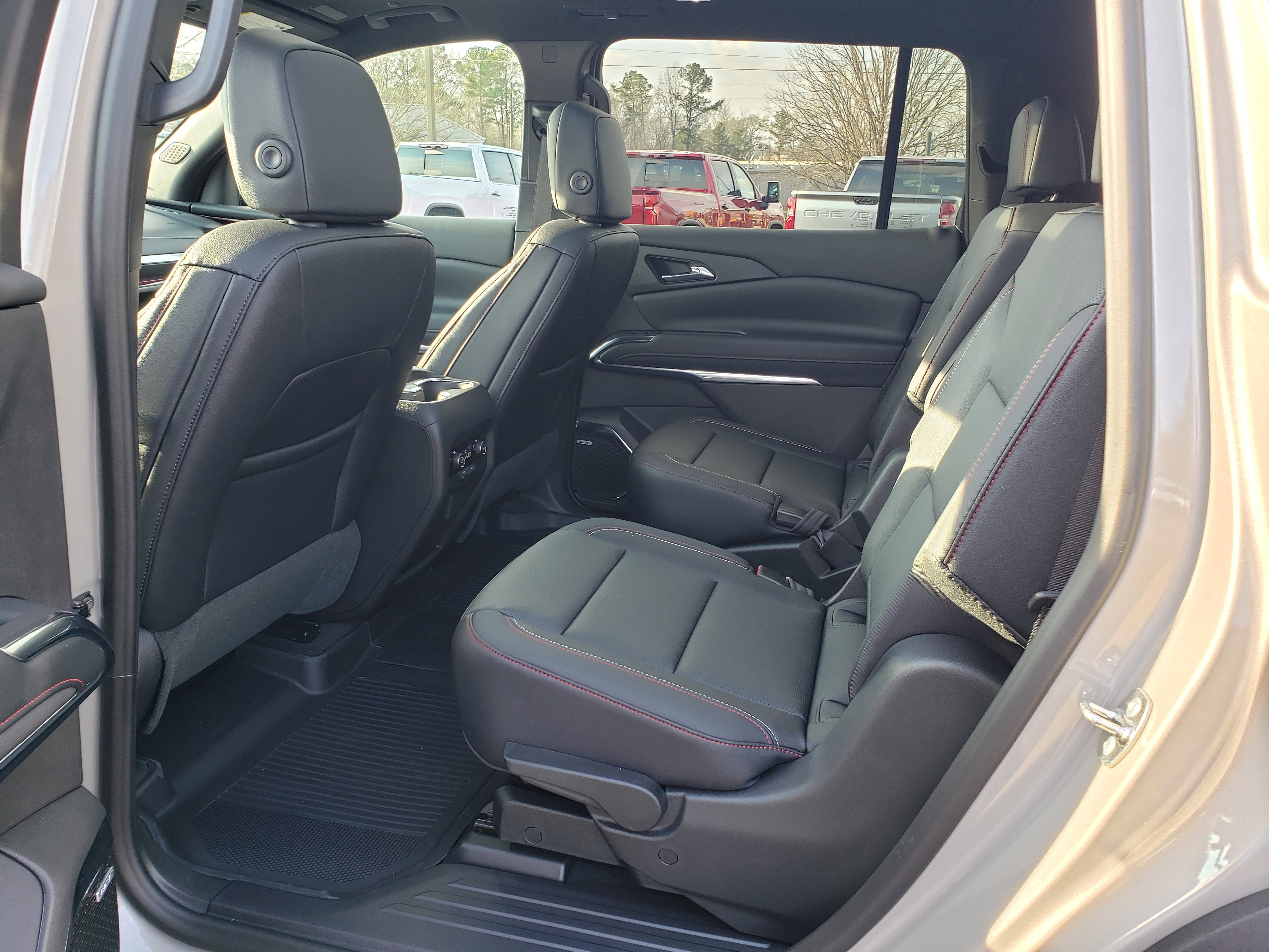 New 2026 Chevrolet Traverse Z71 image 31