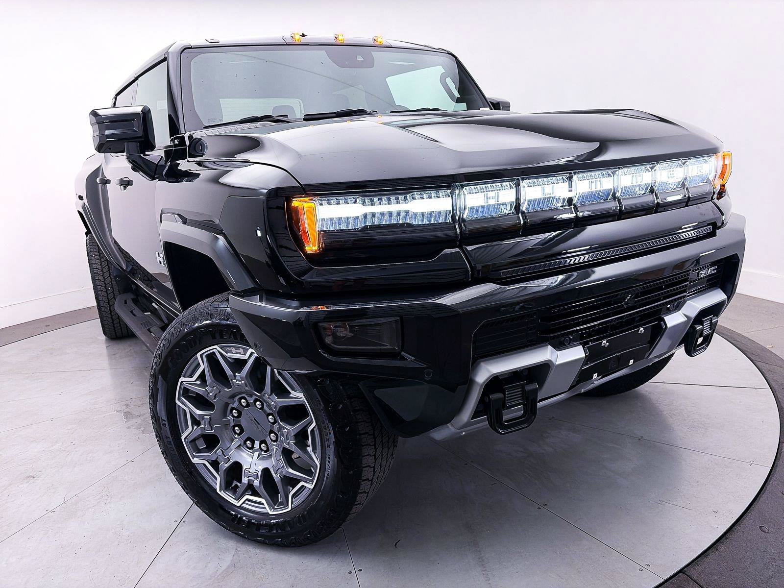 Used 2025 GMC Hummer EV 3X AWD/4WD image 3