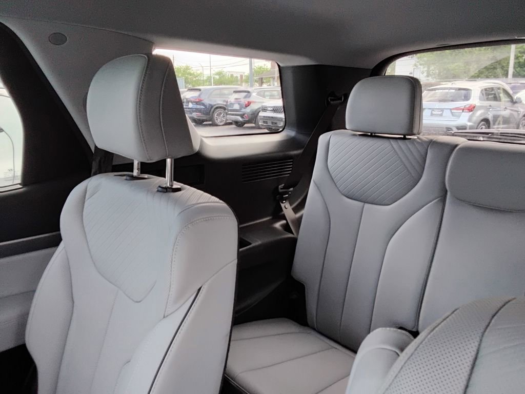 Used 2024 Hyundai Palisade SEL w/ Premium Package AWD/4WD image 12