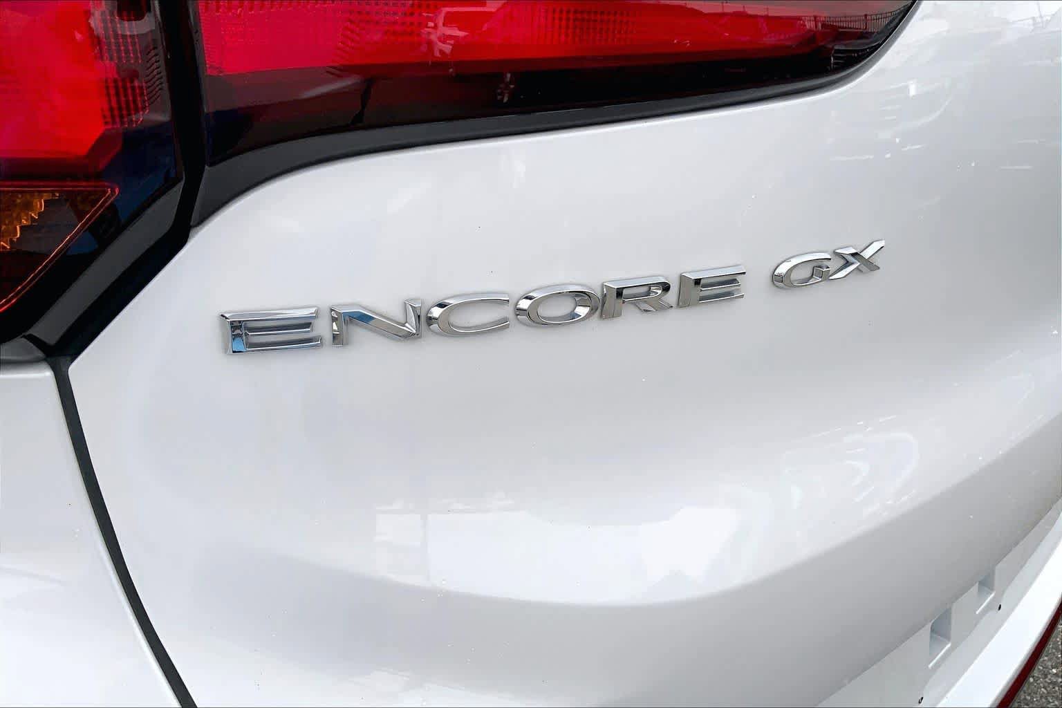 Used 2023 Buick Encore GX Select w/ Sport Touring Package FWD image 32