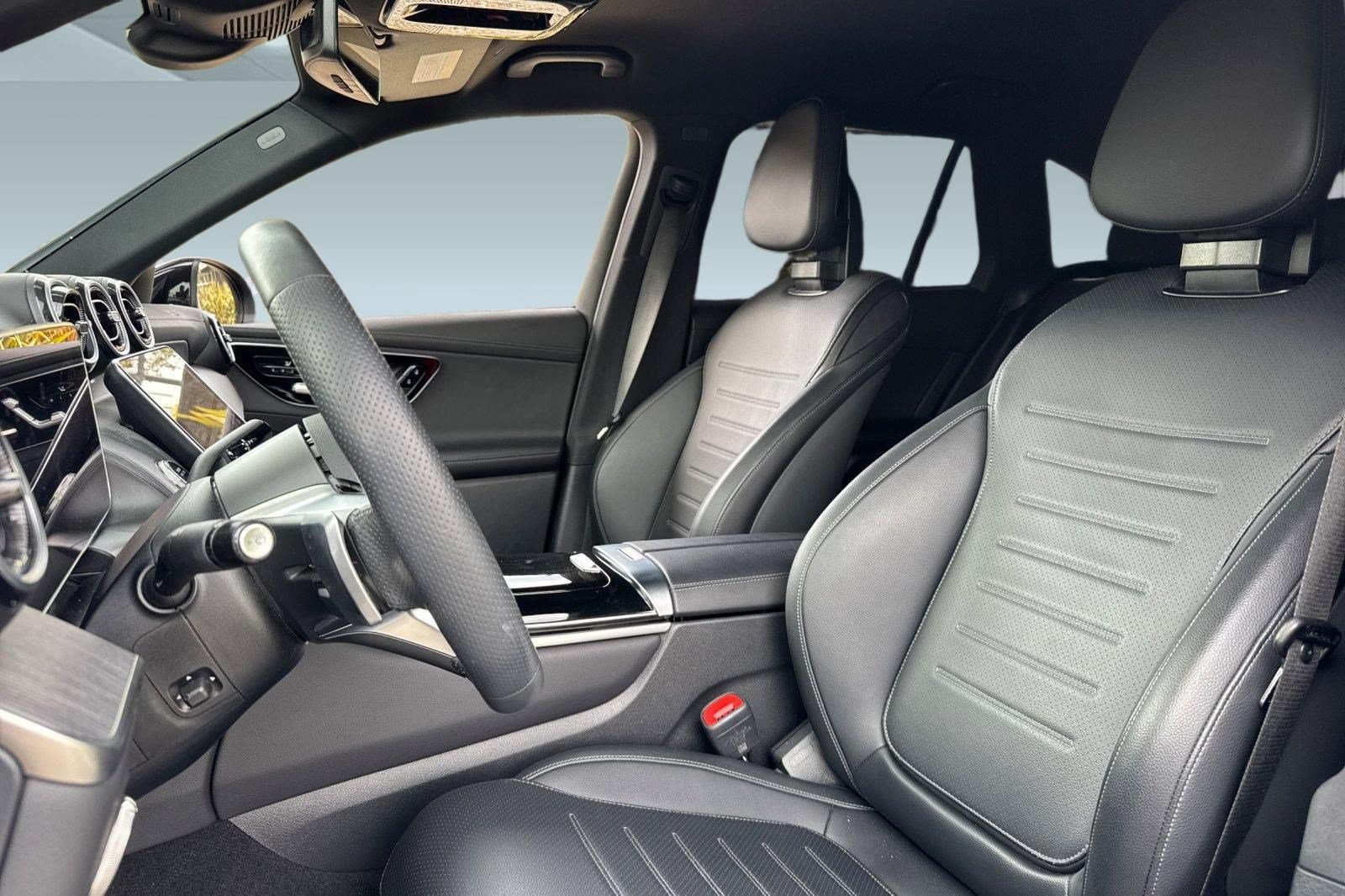Certified 2025 Mercedes-Benz GLC 350e 4MATIC image 5