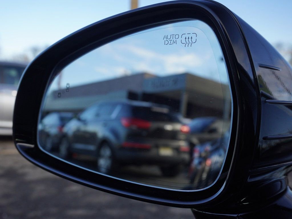 Used 2022 Kia Stinger GT2 w/ Scorpion Package image 39