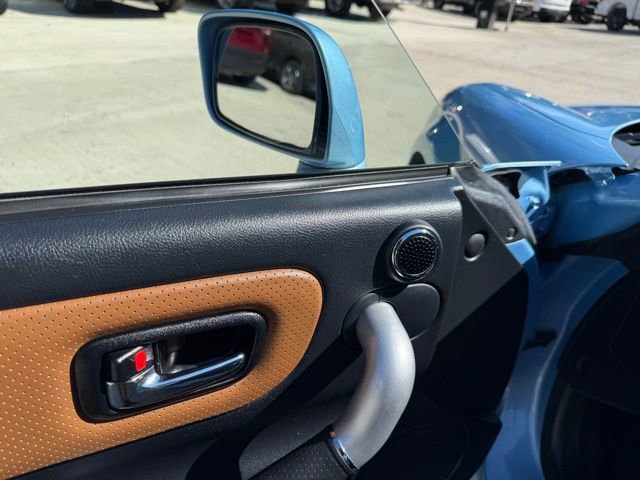 Used 2003 Toyota MR2 RWD image 17