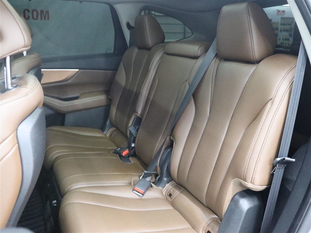 Used 2022 Acura MDX SH-AWD w/ Technology Package image 18