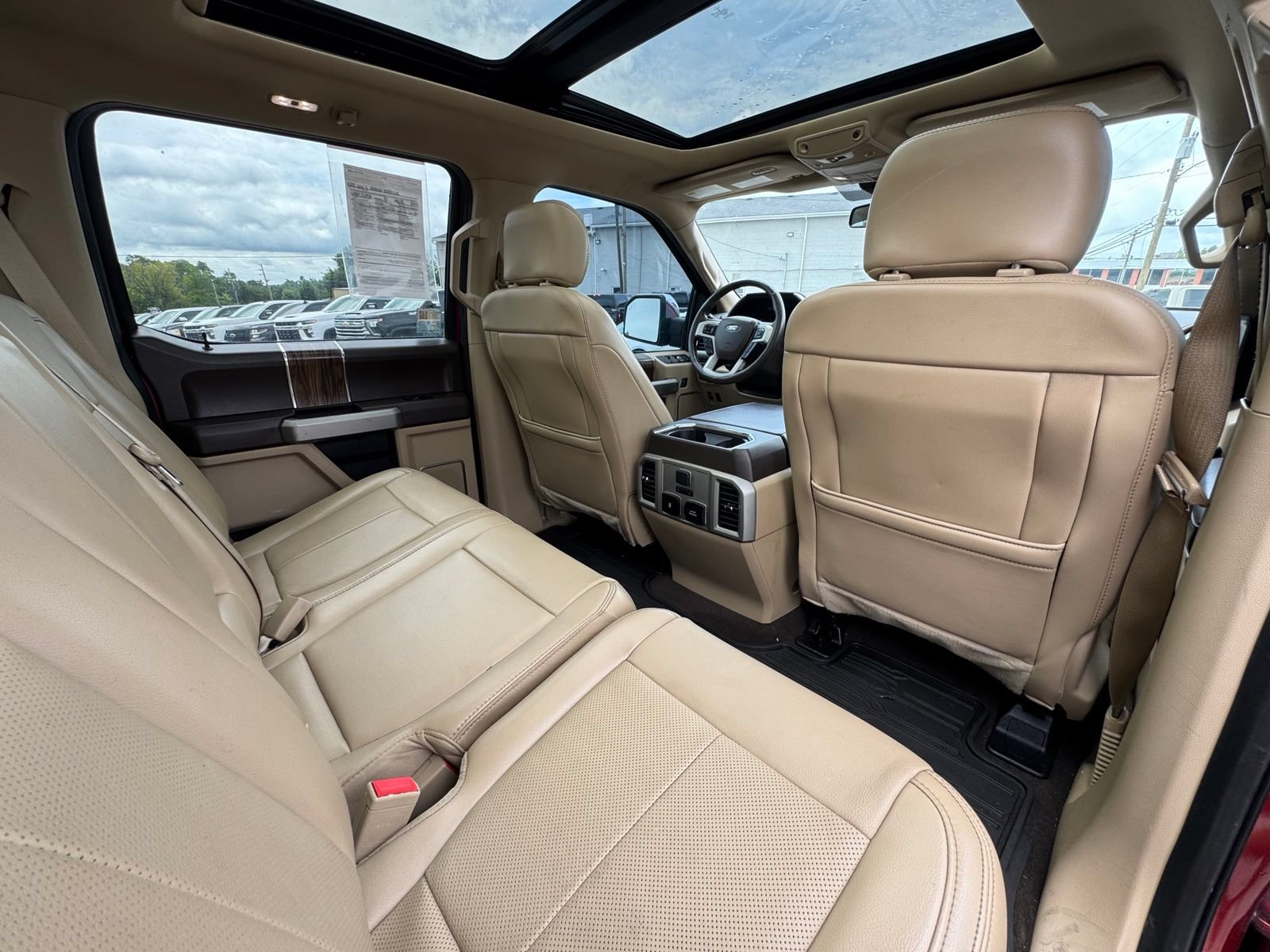 Used 2019 Ford F150 Lariat w/ Equipment Group 502A Luxury AWD/4WD image 34