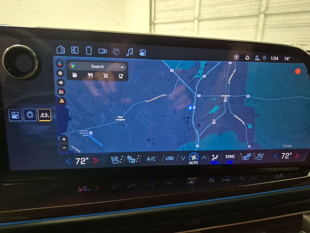 Used 2024 Chevrolet Traverse RS image 14