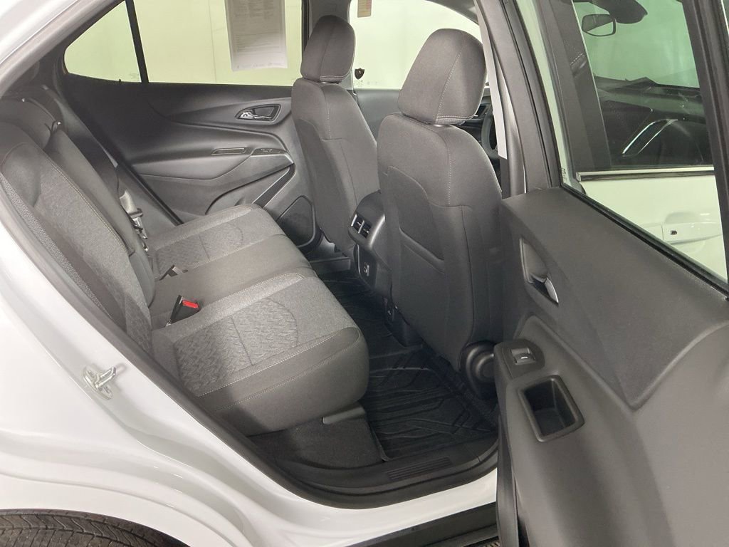 Used 2024 Chevrolet Equinox LT AWD/4WD image 7