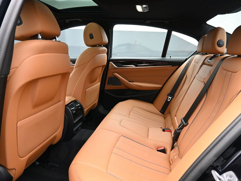 Used 2023 BMW 540i xDrive w/ M Sport Package image 21