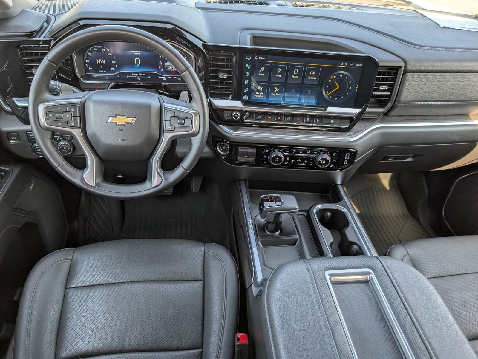 Used 2022 Chevrolet Silverado 1500 LTZ image 11