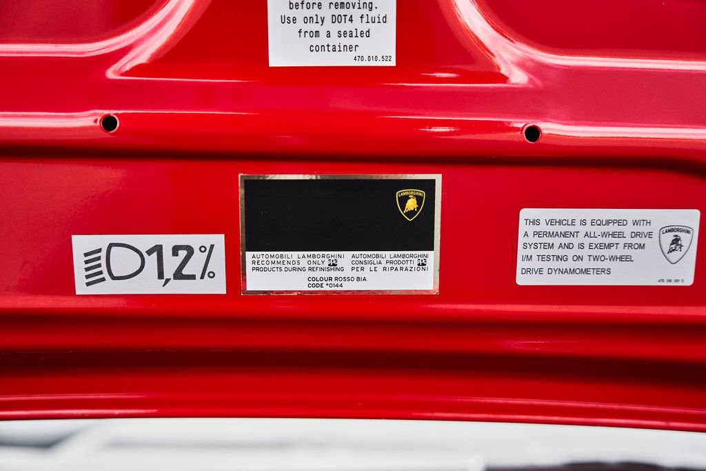 Used 2016 Lamborghini Aventador LP 750-4 Superveloce AWD/4WD image 25