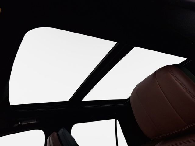 New 2026 Lincoln Navigator Reserve AWD/4WD image 12