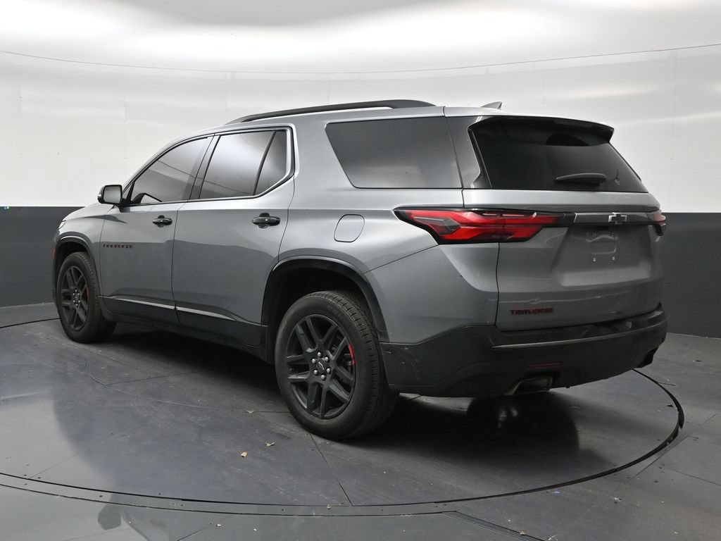 Used 2023 Chevrolet Traverse Premier w/ Redline Edition FWD image 3