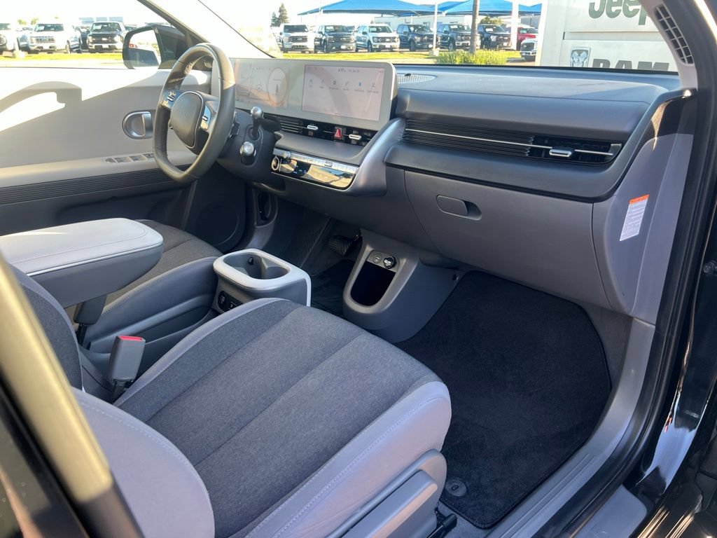Used 2024 Hyundai Ioniq 5 SEL RWD image 30