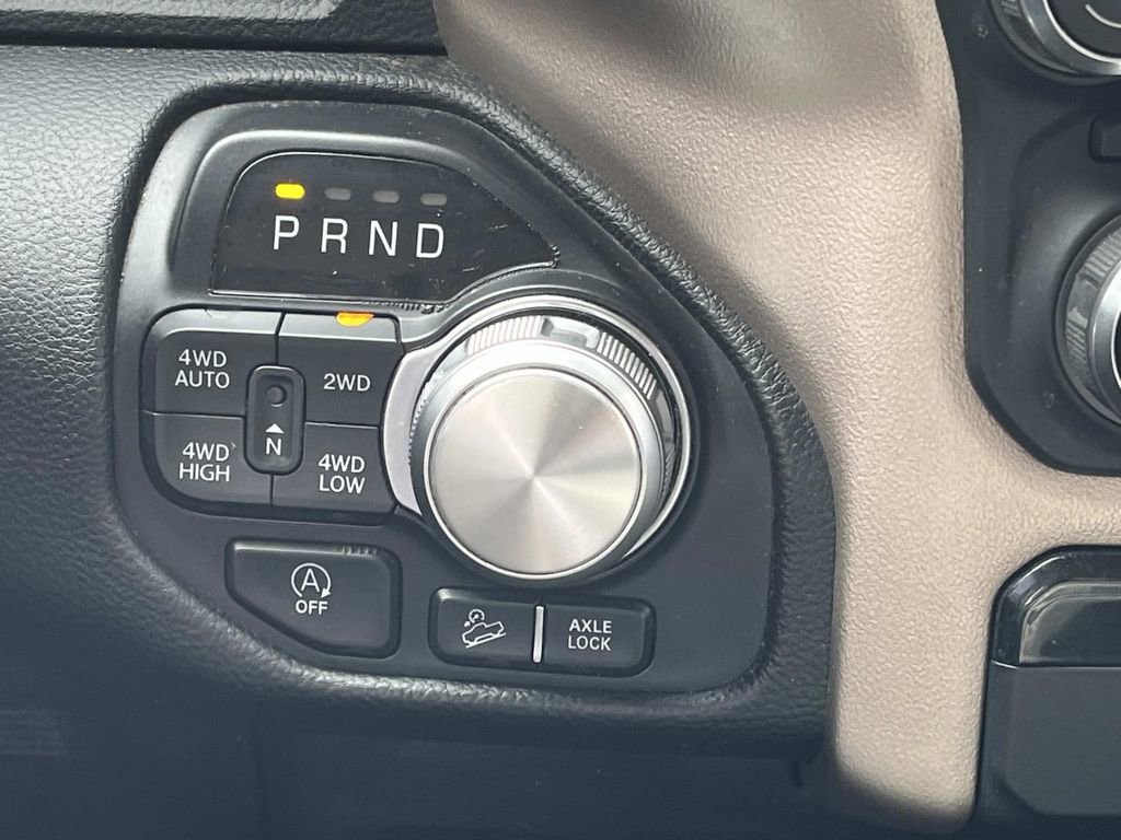 Used 2020 RAM 1500 Laramie w/ Off Road Group AWD/4WD image 16