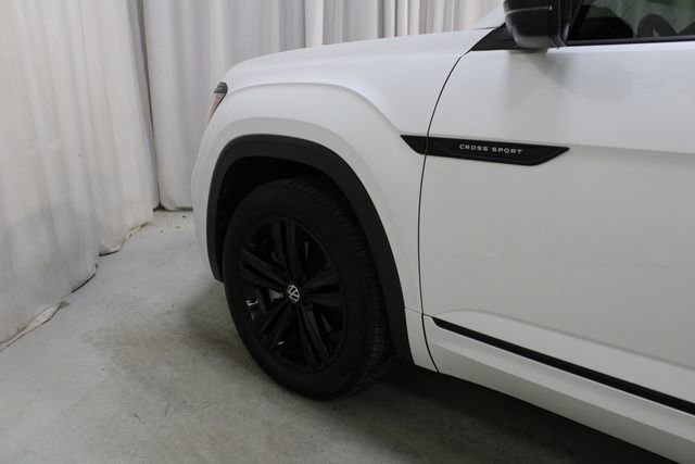 Used 2023 Volkswagen Atlas Cross Sport SEL R-Line image 31