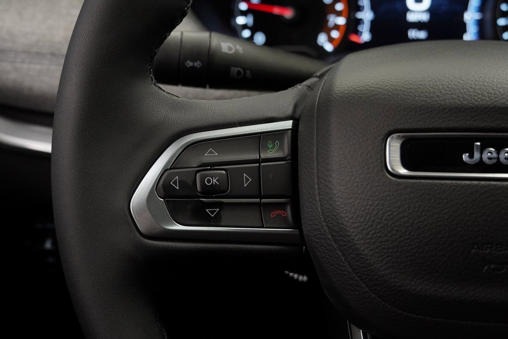 Certified 2025 Jeep Compass Latitude w/ Convenience Group image 32