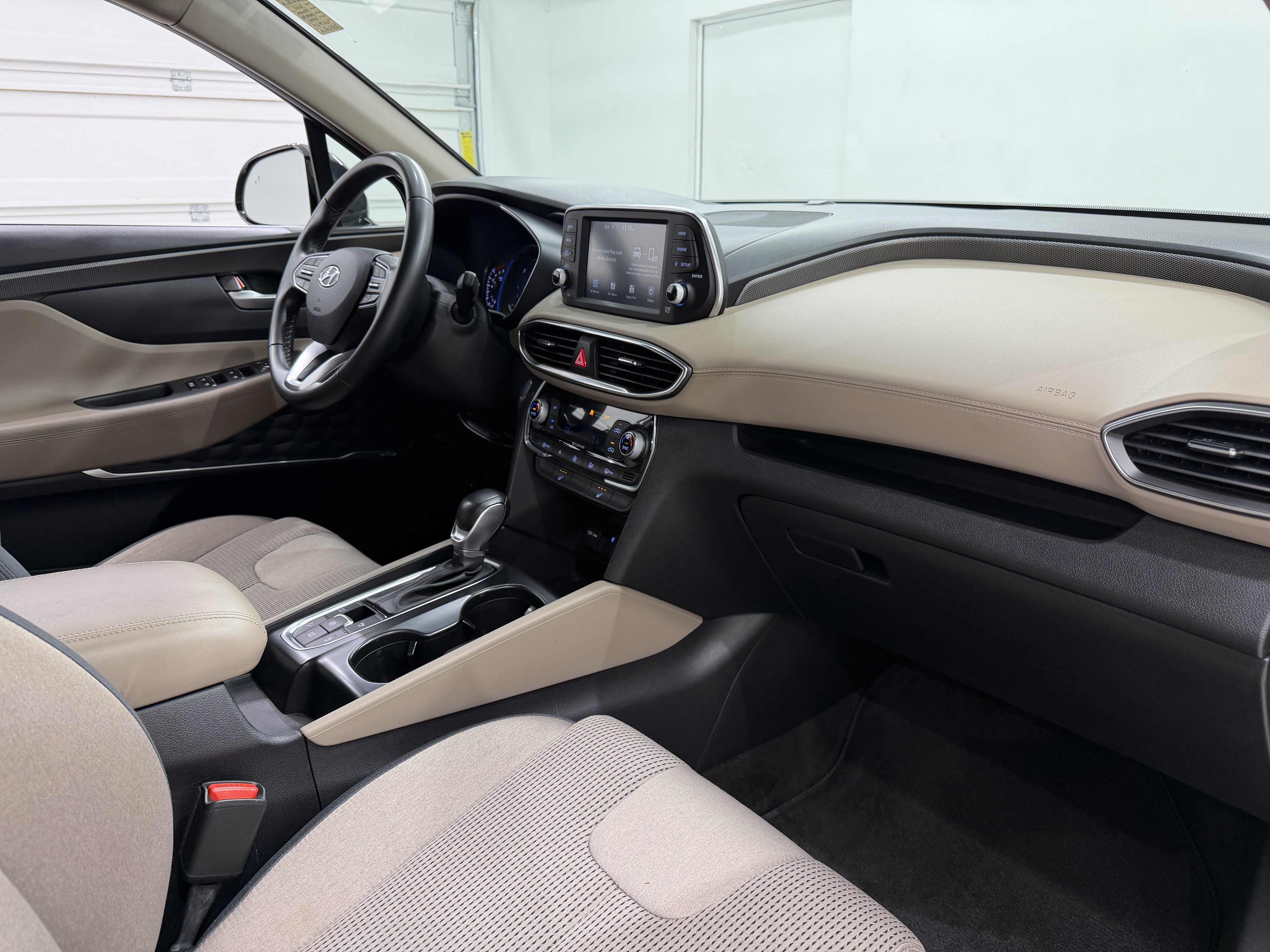 Used 2020 Hyundai Santa Fe SEL w/ Convenience Package AWD/4WD image 5