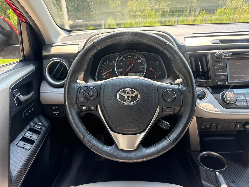 Used 2015 Toyota RAV4 Limited w/ Technology Package FWD image 19