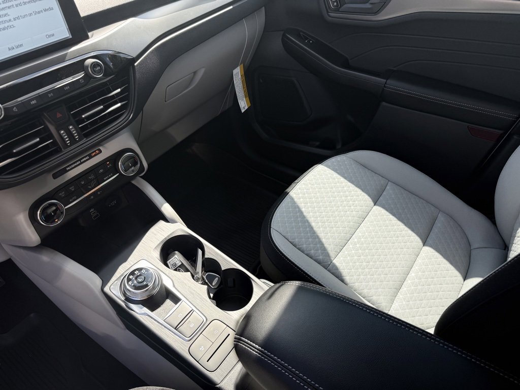 New 2026 Ford Escape Active image 21