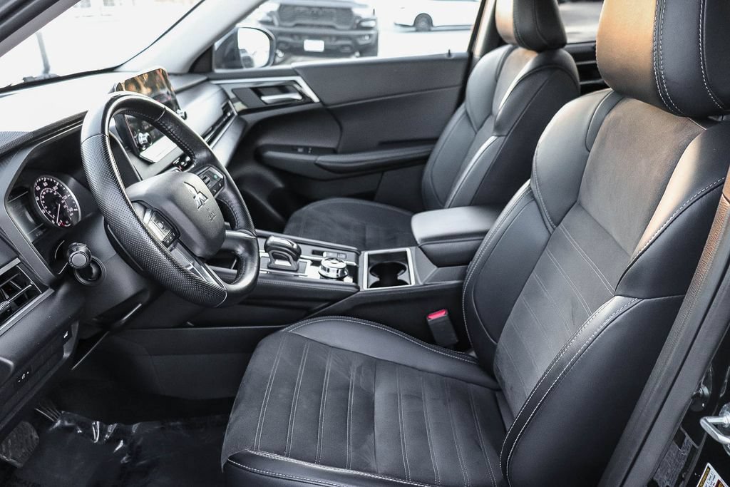 Used 2024 Mitsubishi Outlander SE AWD/4WD image 21