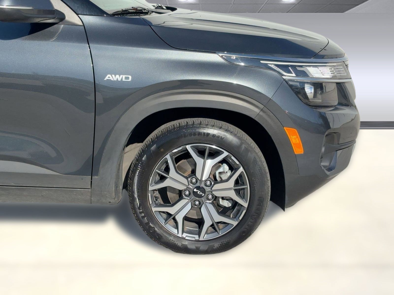 Used 2023 Kia Seltos EX image 12