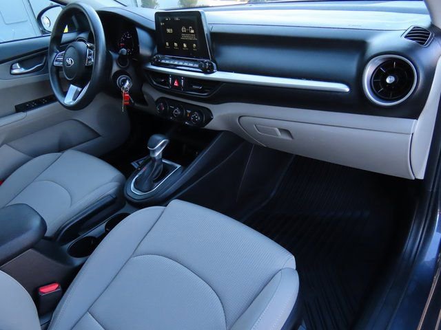Used 2020 Kia Forte LXS image 10