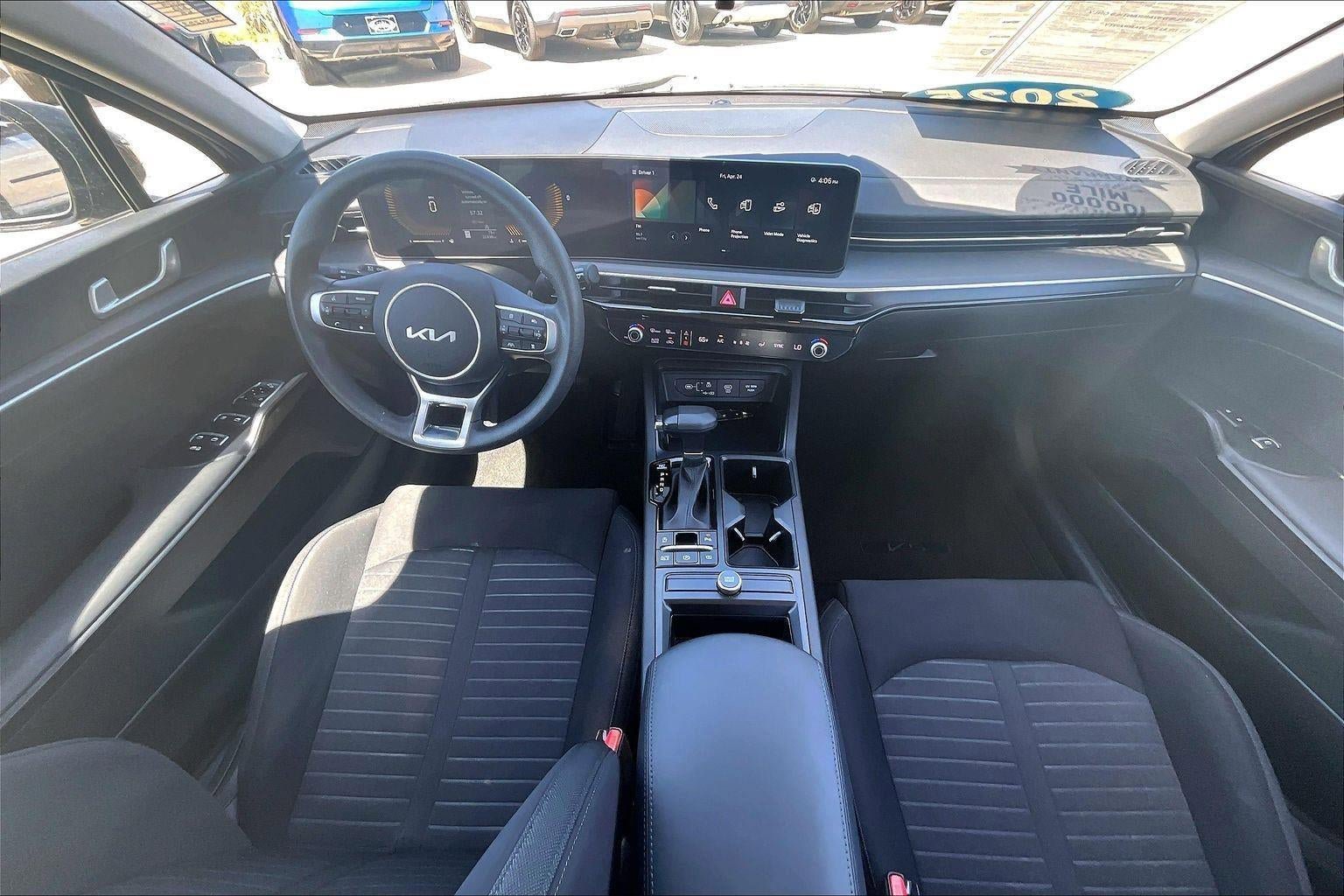 Used 2025 Kia K5 LXS FWD image 7