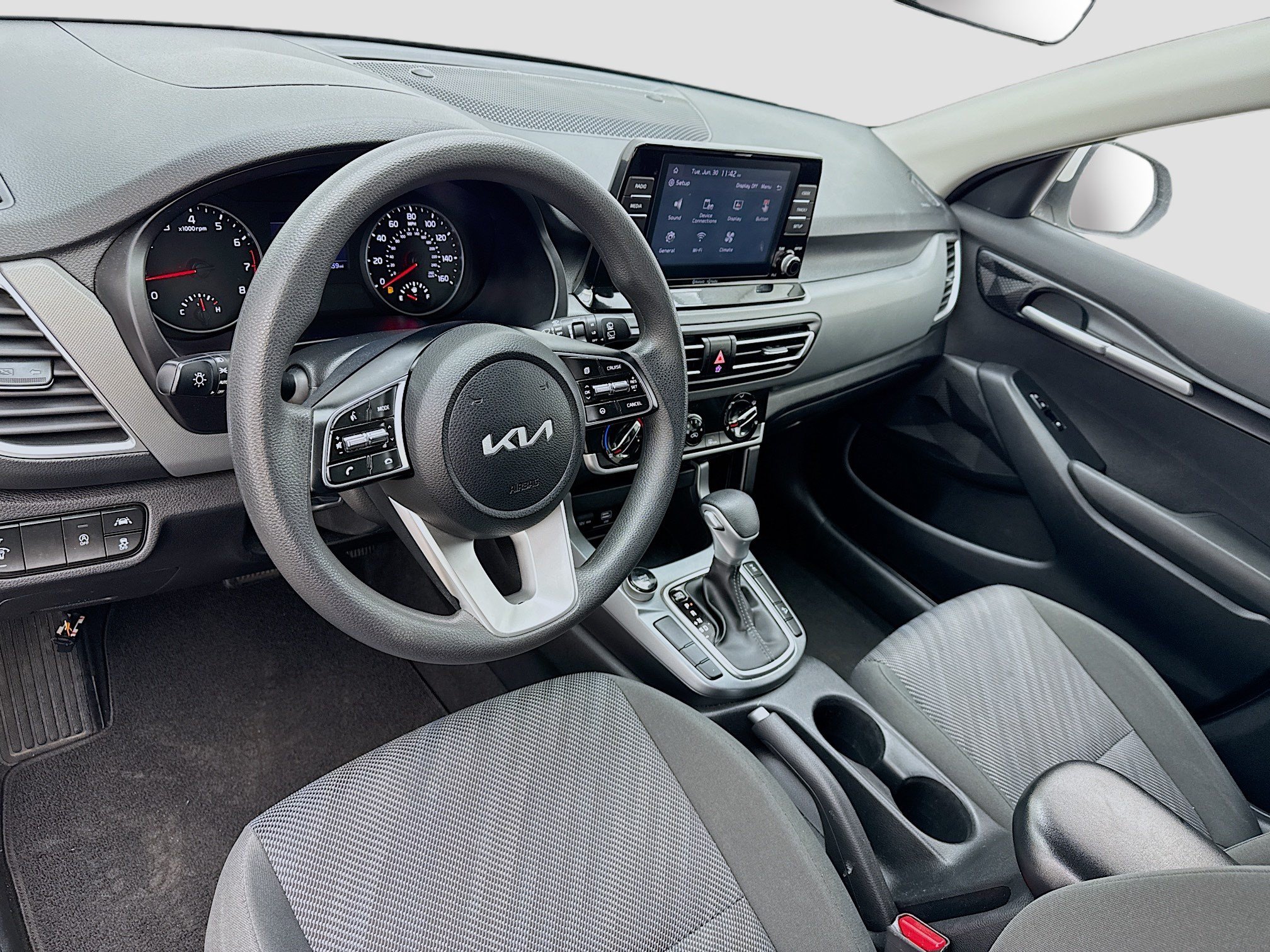 Used 2023 Kia Seltos LX AWD/4WD image 7