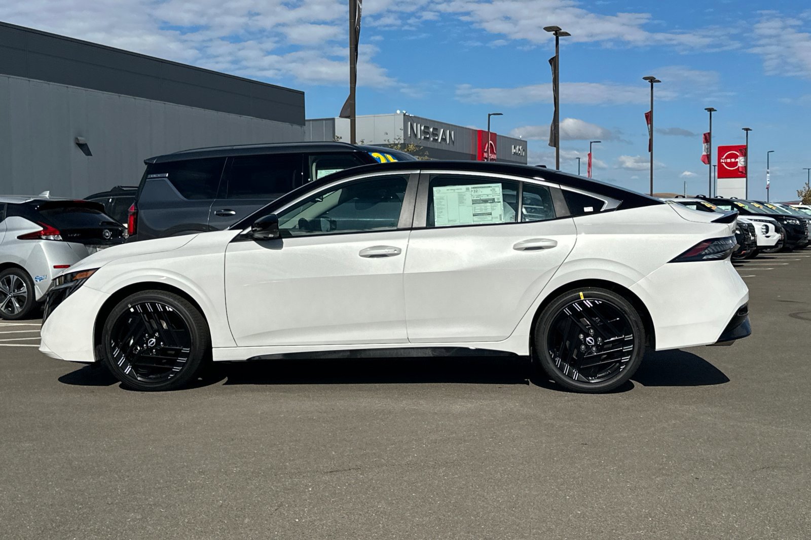 New 2027 Nissan Sentra SR w/ SR Premium Package FWD image 7