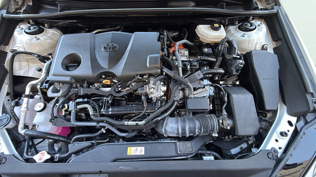 Used 2025 Toyota Camry XSE FWD image 26