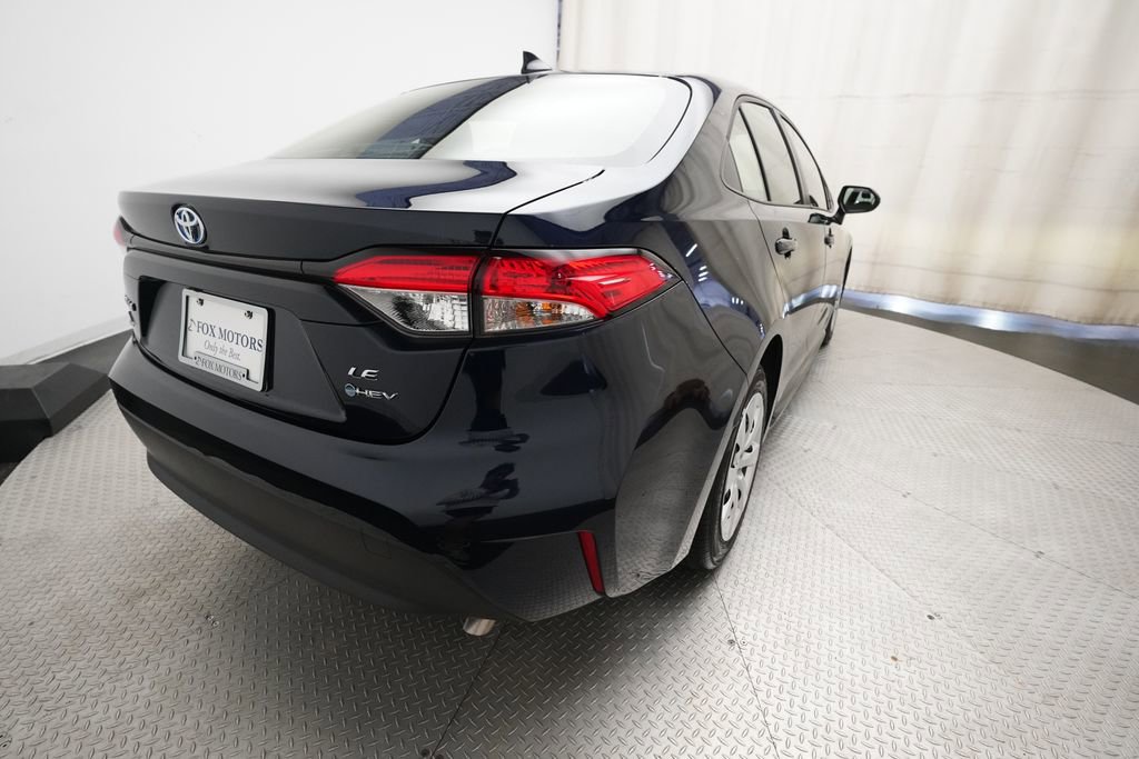 Used 2025 Toyota Corolla LE FWD image 13